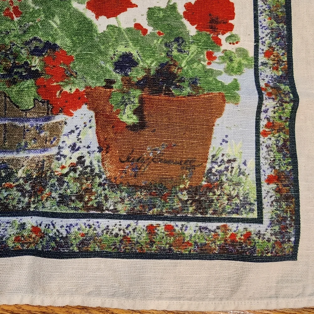 Vintage Collectible Set of 2 Calendar Linen Tea Towels 2004 & 2005 Red Flowers